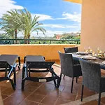 Апартаменты Patios De Santa Maria Golf, Elviria